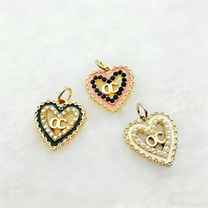 Wholesales Designer <b>Bag</b> Pendants Heart Shape Designer <b>Charm</b> Pendant Designer <b>Charms</b> DIY Handbag Pendants Gold Plated Alloy - Product Image 1