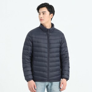 Manteau d'hiver classique pour homme de style américain, grande taille, imperméable, à capuche, en polyester épais, décontracté, polyvalent, tendance, de marque, vente en gros - Product Image 3