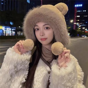 Nouveau 2023 hiver mode mignon dessin animé ours dame grand à capuche trois boules de fourrure acrylique épais polaire tricoté en peluche bonnet chapeau - Product Image 3