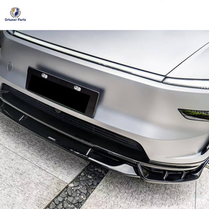 Kit Carrosserie Style <span class=keywords><strong>C</strong></span> pour <span class=keywords><strong>Tesla</strong></span> <span class=keywords><strong>Model</strong></span> Y 2025 et plus – Pièces Auto en ABS Noir Brillant : Lame de Pare-chocs Avant, Jupes Latérales, Diffuseur Arrière, Sortie d'Échappement à Visser - Product Image 4