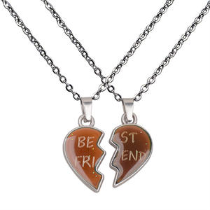 2025 nouveau collier pendentif coeur brisé en acier inoxydable Offre Spéciale de haute qualité mignon humeur époxy changement de couleur meilleur ami collier - Product Image 3