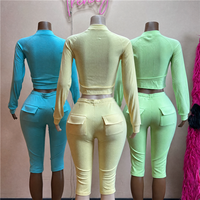 Ensemble 2 pièces color block tendance Jiubaju pour femme : veste à col rond et manches longues et pantalon capri à cordon de serrage