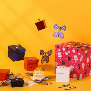Boîte-cadeau d'explosion de papillon de bricolage, blanc/jaune/rose anniversaire Graduation Surprise Flying Butterfly Box