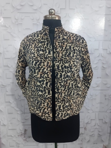 Leopard Print <b>Quilted</b> Velvet O-Neck Short <b>Jacket</b> Bold Animal <b>Pattern</b> Eco-Friendly Breathable Fashion Outerwear Modern - Product Image 3