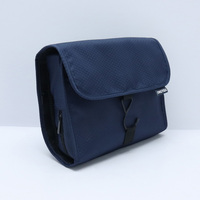 Kit d'articles de toilette pour hommes, sac de toilette durable, multi-dimensionnel, brodé au point de croix, avec séparateurs de compartiments multiples et système de suspension