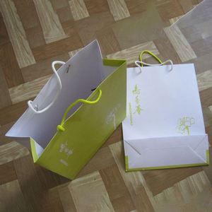 Luxury Handmade Paper Bag in Art Paper With Turn Top Colorful PP Rope Handle With Lamination for Clothes/gift/jewelry - Product Image 2