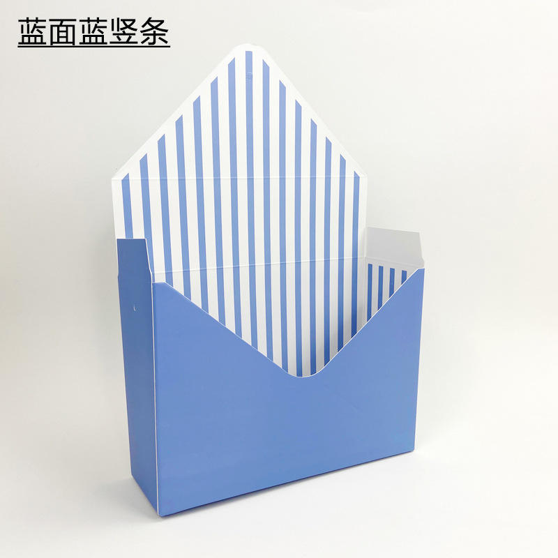 แถบแนวตั้งสีน้ำเงินขนาดใหญ่