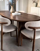 Table à manger ovale en bois massif de style mid-century, bureau vintage moderne de luxe léger pour petits appartements