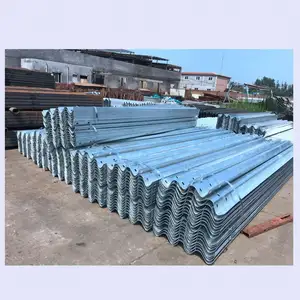 גדר palisade גדר סין יצרני תנועה גדר כביש 2.5 מ "מ-4 עובי w קרן כביש רכבות