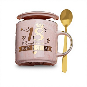 Set Regalo Tazza da Caffè in Ceramica Cinese per 18° Compleanno Biching - Rosa 14OZ Lavabile in Lavastoviglie e Microonde con Coperchio, Cucchiaio e Biglietto - Product Image 1