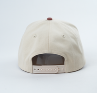 Matériau en coton Broderie de haute qualité Patch personnalisé bicolore Logo Chapeau Casquettes de baseball structurées à 5 panneaux.