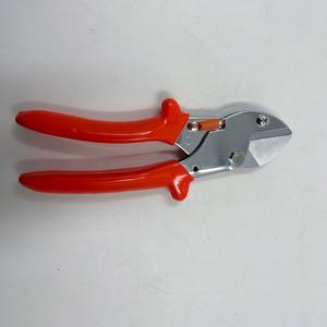 Tijeras de podar Hiroki Oka Anvil de 7 pulgadas con mango rojo y hoja de acero al carbono para recortar ramas de jardín de 10-20 mm - Product Image 3