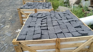 بلاط حجر طبيعي أسود مصقول G684 لرصف الفناء والممرات، بلاط جرانيت أسود - Product Image 6