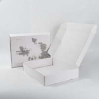 Caja de embalaje de envío corrugado duradero con logotipo personalizado, cajas de papel para regalos, correo de ropa para envío y almacenamiento