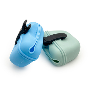 Nouvelle pochette portable en silicone sans BPA pour friandises pour chien, petit sac de dressage pour animaux de compagnie avec fermeture magnétique et clip ceinture - Product Image 2