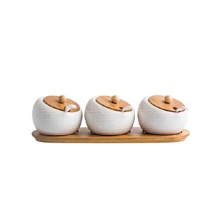 Ensemble de <span class=keywords><strong>3</strong></span> pots à épices en céramique blanche gaufrée avec couvercles en bambou, cuillères et plateau en bambou, contenants de rangement pour sel et sucre de cuisine - Product Image 5