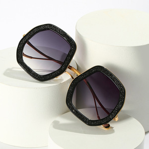Lunettes de <span class=keywords><strong>soleil</strong></span> œuf d'oie style influenceur, tendance, marque européenne et américaine, brillantes, style urbain, protection UV400, monture complète, unisexe, teintées - Product Image 3
