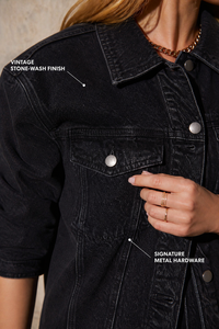 Veste en jean délavé style boyfriend coupe ample épaules tombantes en coton denim chic pour femme - Product Image 5