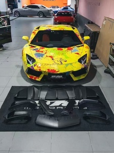 ชุดแต่งตัวถังคาร์บอนไฟเบอร์เกรด OEM สำหรับ Aventador LP700 รุ่นใหม่ พร้อมลิ้นกันชนหน้าและดิฟฟิวเซอร์สปอยเลอร์ - Product Image 2