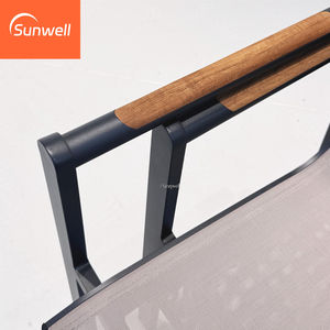 Ensemble de <span class=keywords><strong>table</strong></span> et de chaises de salle à manger d'extérieur confortable et élégant, <span class=keywords><strong>table</strong></span> de jardin empilable en aluminium pour restaurant, bistrot, appartement - Product Image 5