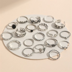 Ensemble de bagues rétro tendance avec étoiles et cœurs pour femmes, bagues féminines avec ailes de fleurs roses, bijoux de fête, cadeaux - Product Image 1