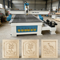 Routeur CNC MVIP 1325 avec 4ème axe rotatif et table à vide pour le tournage du bois, la gravure, la découpe de balustres et les travaux décoratifs