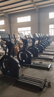 Equipo de fitness inteligente con conectividad de aplicaciones y programas preinstalados, servicios OEM/ODM