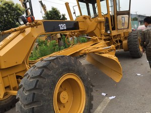 รถเกรดเดอร์มือสอง Caterpillar 12G รุ่นปี 2022 เครื่องยนต์ Cat 3306 กำลัง 150-160 แรงม้า ผลิตในสหรัฐอเมริกา สำหรับงานก่อสร้างหนัก - Product Image 3