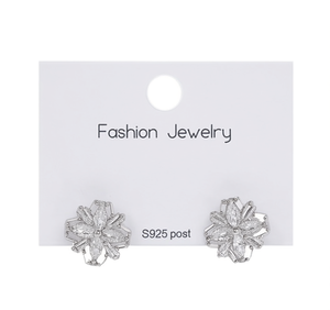 Orecchini a Perno con Fiore in Argento e Cristallo Taglio Marquise S925, Gioielli da Donna, Idea Regalo - Product Image 1