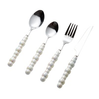 Couverts de luxe légers style Ins avec perles, couteau, fourchette, cuillère, pour la maison, la restauration occidentale, le steak, manche en céramique, poli miroir, vente en gros