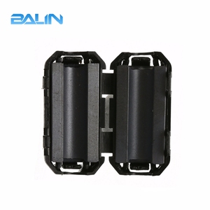 Usine Prix Facile Installation <span class=keywords><strong>EMI</strong></span> Pince Clip Sur 3.5mm Pince <span class=keywords><strong>de</strong></span> Câble <span class=keywords><strong>De</strong></span> Noyau <span class=keywords><strong>De</strong></span> Ferrite Avec Boîtier En Plastique Noir - Product Image 1