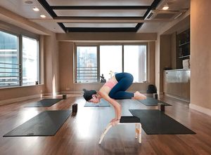 Silla invertida <span class=keywords><strong>de</strong></span> Yoga para entrenamiento <span class=keywords><strong>de</strong></span> <span class=keywords><strong>fuerza</strong></span> central, manualidades <span class=keywords><strong>de</strong></span> madera, marco <span class=keywords><strong>de</strong></span> soporte <span class=keywords><strong>de</strong></span> banco, curva trasera, Asana, ejercicio, cajas <span class=keywords><strong>de</strong></span> madera, carteles <span class=keywords><strong>de</strong></span> pared - Product Image 3