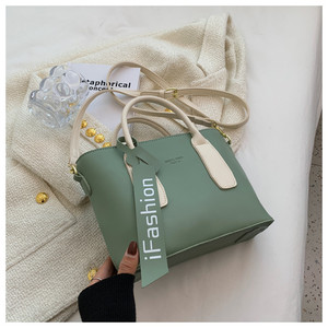 Borsa a Tracolla da Donna Grande Capacità in PU Tinta Unita a Forma di Cuscino con Chiusura a Cerniera e Fodera in Poliestere - Product Image 4