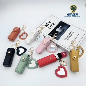 Portable bricolage porte-clés bouche rouge enveloppe amour miroir rouge à lèvres manchon de protection belle Simple porte-clés - Product Image 1