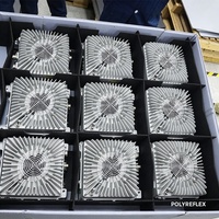 Boîtes à palettes en plastique empilables et pliables multidimensionnelles avec couvercle de plateau à manchon