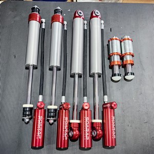 <span class=keywords><strong>Ammortizzatori</strong></span> Regolabili SOARAP per Fuoristrada 4x4 e Barre Stabilizzatrici con Terminali e <span class=keywords><strong>Tamponi</strong></span> per Nissan Patrol Y61 - Product Image 1