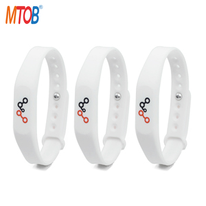 Pulseras de silicona ecológicas ajustables con proveedores de chips RFID Pulsera NFC RFID integrado personalizado - Product Image 4