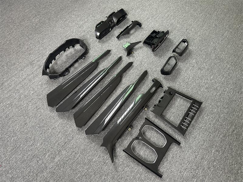 LANOUT Dry Carbon Fiber Interior Decoration Accessories for Lamborghini Urus - High-Performance Luxu