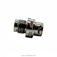 Mecanizado de conector de sensor de acero inoxidable de torneado CNC de precisión con interfaz roscada