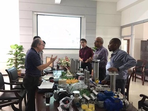 ABB Robot <span class=keywords><strong>Stacker</strong></span> trống giá thấp tốc độ cao tự động Robot palletizer bao bì điện Dòng cung cấp Cigar trường hợp cho 10L 25L - Product Image 6