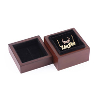 Boîte à bagues en bois de luxe, boîte cadeau en bois massif avec logo personnalisé et doublure en velours pour bague de fiançailles, bague de mariage, pendentif