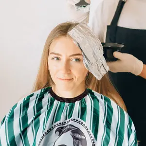 Gloway Celemek Potong Rambut Pria, Apron Salon Pangkas Rambut Profesional Dapat Disesuaikan Tahan Air Bergaris LOGO