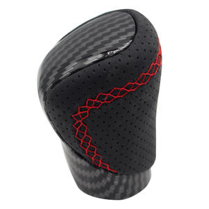 Pommeau de levier de vitesse en fibre de carbone Lexus, 8 mm, levier de vitesse automatique, surpiqûres rouges, design ergonomique pour les modèles ES Gs - Product Image 3