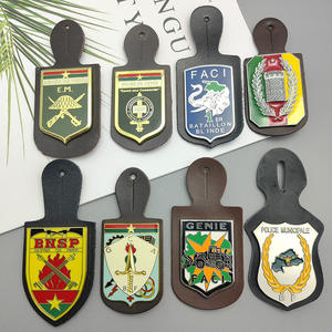 Insigne de casquette en métal en cuir personnalisé insigne de <span class=keywords><strong>gendarmerie</strong></span> honneur cuivre aiguille boucle brassard insigne en cuir - Product Image 2