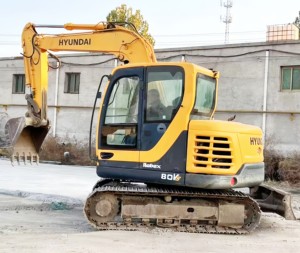 Cheap 8ton Mini Small Excavator Hyundai HYUNDAI 80v Small <b>Digger</b> Excavator Used Excavator <b>for</b> <b>Sale</b> - Product Image 3