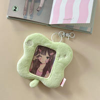 Porte-cartes photo en peluche trèfle à quatre feuilles rose mignon, porte-carte de bus, bande de protection pour carte d'identité, affichage de photos Kpop, pendentif pour sac d'école
