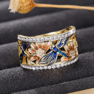 Anello Floreale a Forma di Libellula e Loto per Donne, Elegante Gioiello Vintage da Dito - Product Image 5