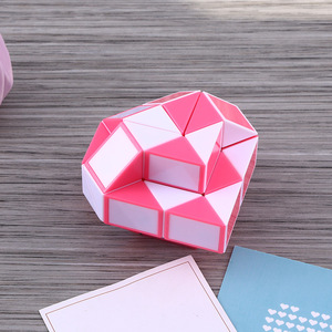 Cubo mágico Jiangwa 3x3 multicolor, juguete educativo para niños de 8 a 13 años, rompecabezas unisex - Product Image 3