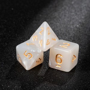 Набор из 7 акриловых многогранных кубиков (4, 8, 10, 12, 16, 20 граней) бежевого цвета, изготовленных на заказ, с возможностью свободного выбора - Product Image 5
