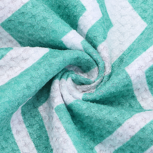 Commercio all'ingrosso di cotone 100% personalizzato stampato bagno asciugamano da spiaggia rapido asciutto e sabbia prendisole asciugamano da viaggio con disegno a strisce - Product Image 6